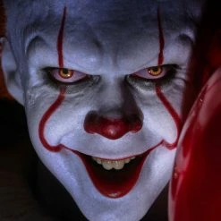 Hot Toys MMS555 IT Chapter Two Pennywise