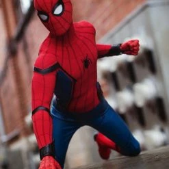 Hot Toys QS014B Marvel Spiderman Homecoming 1/4 Regular Exclusive Edition