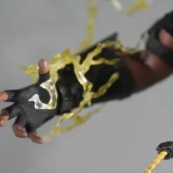 Preorder! Hot Toys MMS644 Spiderman No Way Home Electro