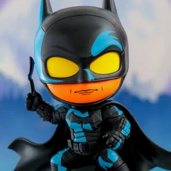 Hot Toys The Batman Cosbaby Batman With Batarang Fluorescent Color Version