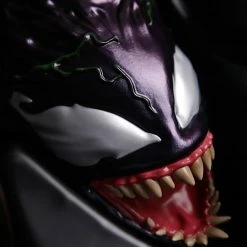 Hot Toys TMS027 Spiderman Maximum Venom Venomized Groot Life Size