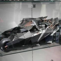 Hot Toys MMS596 Batman Begins Batmobile The Tumbler