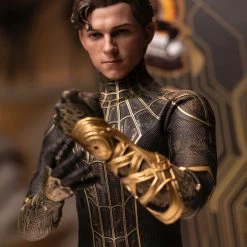 Hot Toys MMS604 Spiderman No Way Home Black And Gold Suit