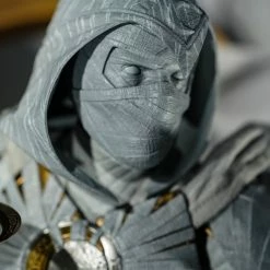 Preorder! Hot Toys TMS075 Moonknight Collectibles Figure