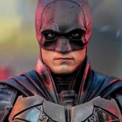 Preorder! Hot Toys MMS641 DC The Batman And Bat Signal