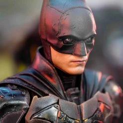 Preorder! Hot Toys MMS641 DC The Batman And Bat Signal