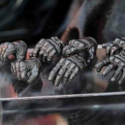 Preorder! Hot Toys MMS639 DC The Batman Deluxe Edition