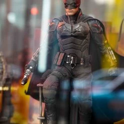 Preorder! Hot Toys MMS641 DC The Batman And Bat Signal