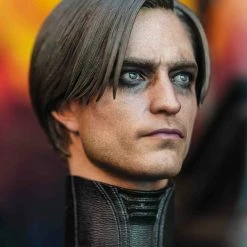 Preorder! Hot Toys MMS639 DC The Batman Deluxe Edition