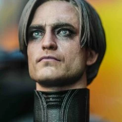 Preorder! Hot Toys MMS638 DC The Batman Regular Edition