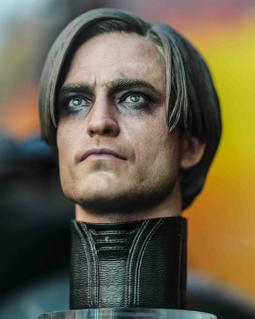 Preorder! Hot Toys MMS638 DC The Batman Regular Edition