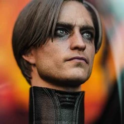 Preorder! Hot Toys MMS639 DC The Batman Deluxe Edition