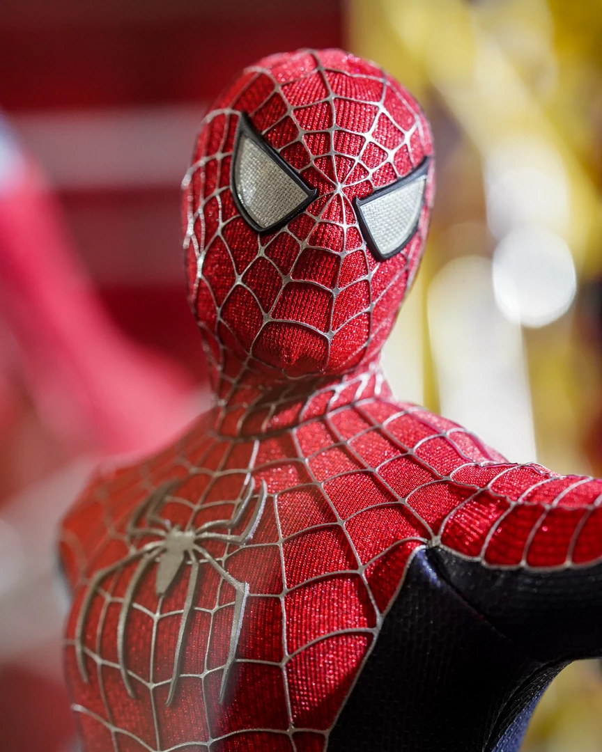 Preorder! Hot Toys MMS661 Spiderman No Way Home Friendly Neighborhood Spider-Man Collectible Figure Regular Edition