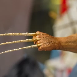 Preorder! Hot Toys MMS659B Wolverine (1973 Version) Collectible Figure (Regular Version Special Edition)