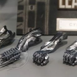 Preorder! Hot Toys TMS057 Zack Snyder's Justice League Cyborg Special Edition