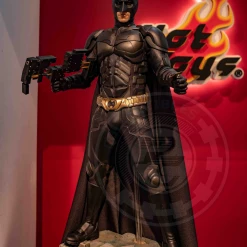 Preorder! Hot Toys QS019 The Dark Knight Trilogy Batman 1/4 Regular Edition