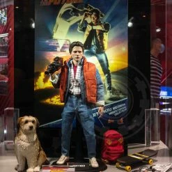 Hot Toys MMS573 Back To The Future Marty McFly And Einstein Collectible Set