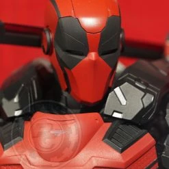 Preorder! Hot Toys CMS09D42B Armorized Warrior Armorized Deadpool Special Edition