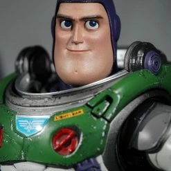 Preorder! Hot Toys MMS634 Space Ranger Alpha Buzz Lightyear Regular Edition