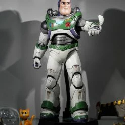 Preorder! Hot Toys MMS635 The Space Ranger Alpha Buzz Lightyear Deluxe Edition