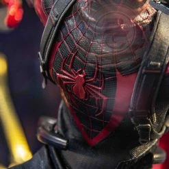 Hot Toys VGM46 Spiderman PS5 Spiderman Miles Morales