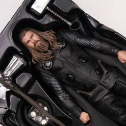 Hot Toys MMS557 Avengers Endgame Thor