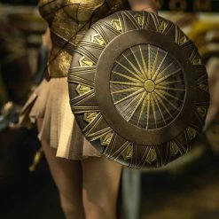 Hot Toys MMS424 DC Wonder Woman Training Armor Version