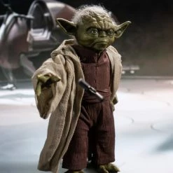 Hot Toys MMS495 Star Wars Attack Of The Clones Yoda