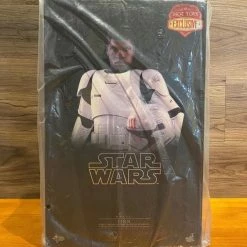 Hot Toys MMS367 Star Wars The Force Awaken Finn First Order Stormtrooper Version