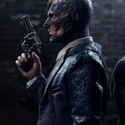 Hot Toys MMS546 DC The Dark Knight Two Face