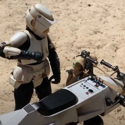 Hot Toys TMS017 Star Wars The Mandalorian Scout Trooper And Speeder Bike