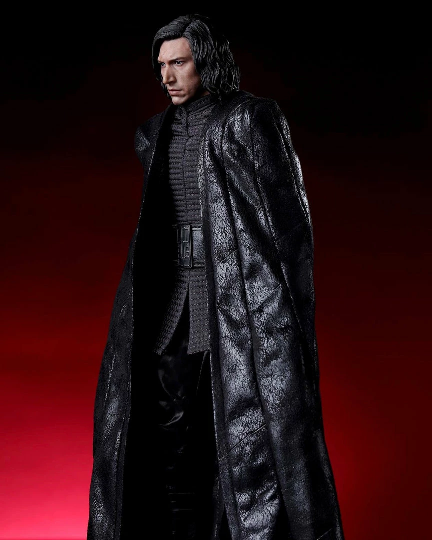 Hot Toys MMS438 Star Wars The Last Jedi Kylo Ren