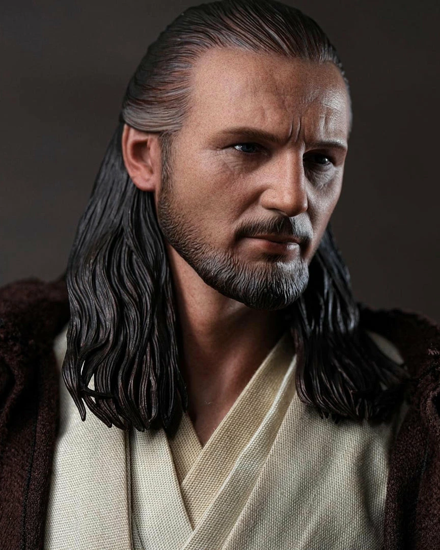 Hot Toys MMS525 Star Wars The Phantom Menace Qui Gon Jinn