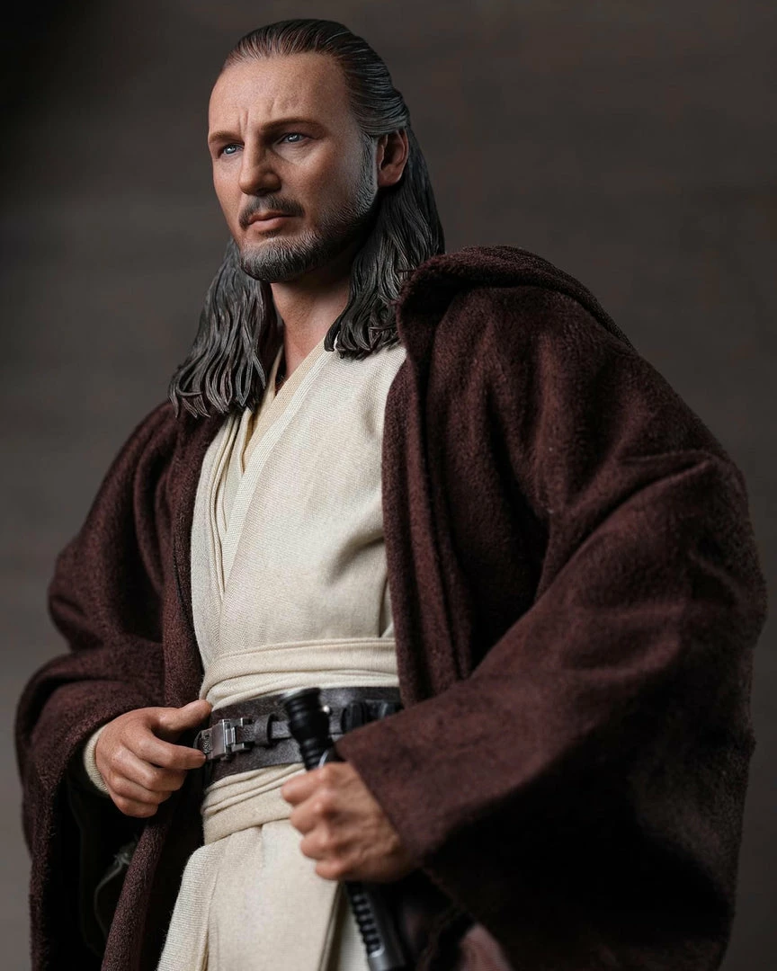 Hot Toys MMS525 Star Wars The Phantom Menace Qui Gon Jinn