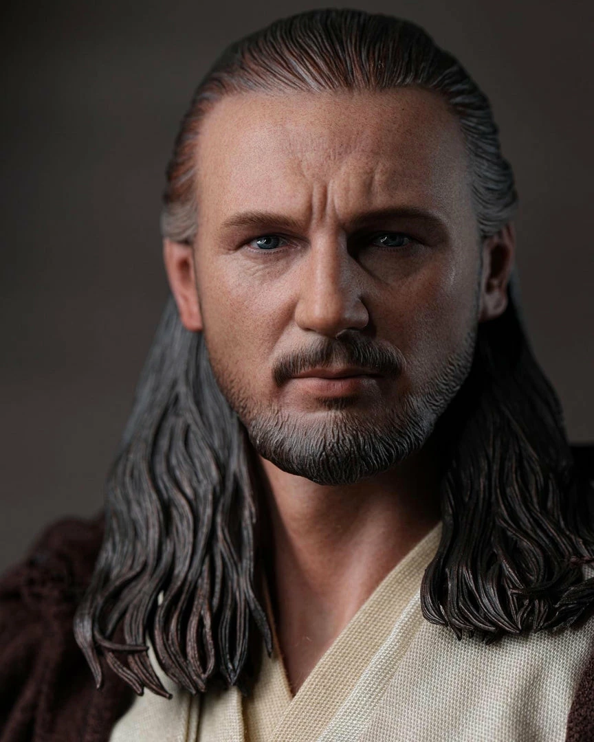 Hot Toys MMS525 Star Wars The Phantom Menace Qui Gon Jinn