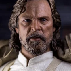 Hot Toys MMS390 Star Wars The Force Awakens Luke Skywalker