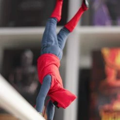 Hot Toys MMS552 Marvel Spiderman Far From Home Spiderman Homemade Suit