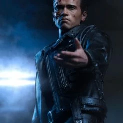 Hot Toys DX13 Terminator 2 Judgment Day T800 Battle Damaged Version Deluxe Edition