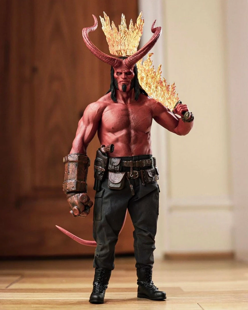 Hot Toys MMS527 Hellboy