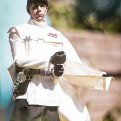 Hot Toys MMS519 Star Wars Rogue One Director Krennic