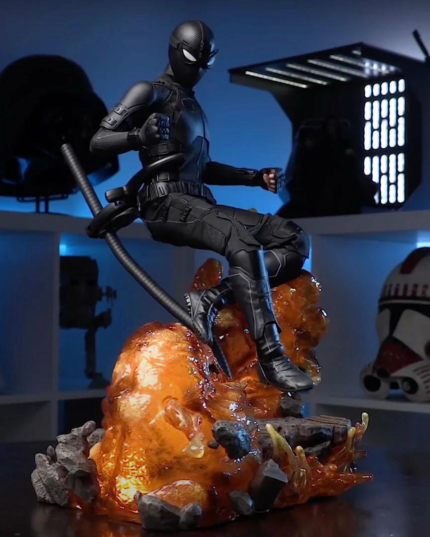 Hot Toys MMS541 Marvel Spiderman Far From Home Stealth Suit Spiderman Deluxe Version