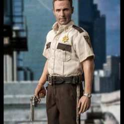 Preorder! Threezero The Walking Dead Rick Grimes