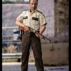 Preorder! Threezero The Walking Dead Rick Grimes