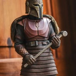 Hot Toys TMS044 The Mandalorian The Armorer